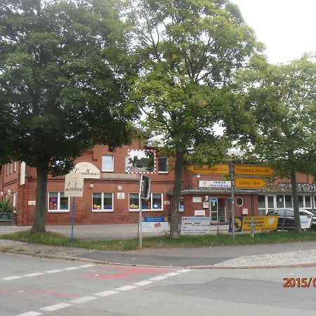 Landhaus Berkenthin Hotel Exterior photo